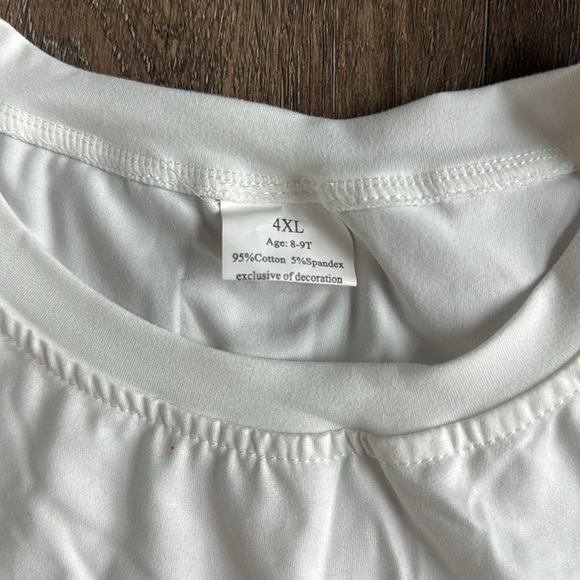 Boutique Disney I’m Here for the Snacks outfit.  Milk silk fabric, size 8/9. - Picture 4 of 9